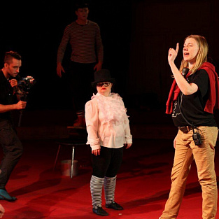 Ведущие и ученики медиалаборатории Даунсайд Ап проведут мастер-класс "Десять сюжетов на все случаи жизни" в рамках Международного кинофестиваля "Cinema Kids"